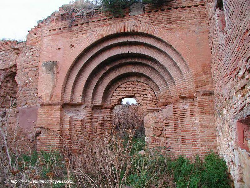 PORTADA DE ACCESO AL TEMPLO, EN MURO OESTE